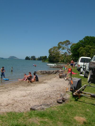 Holiday at Te Puna beach