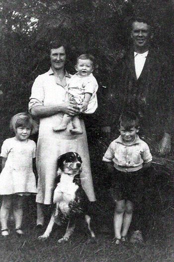 Vera and Colin, Children Valerie, Effie and Ken